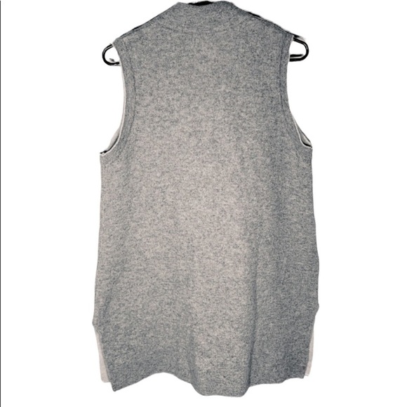 A.Aida wool toggle button sleeveless cardigan - Picture 2 of 11